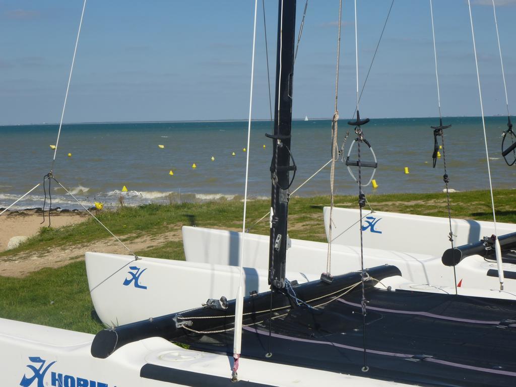 ré tour de plage Saint-Martin-de-Ré Extérieur photo